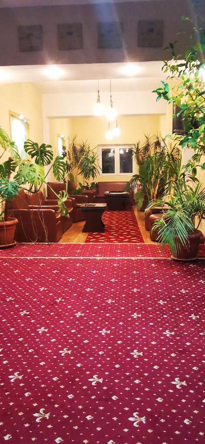 Hotel All Times Тимишос Екстериор снимка